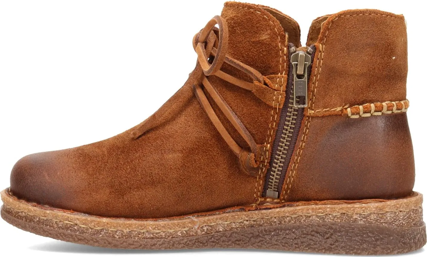 Born Calyn Brown Leather Fashion Lace Up Rounded Toe Mountain Travel Ankle Boots