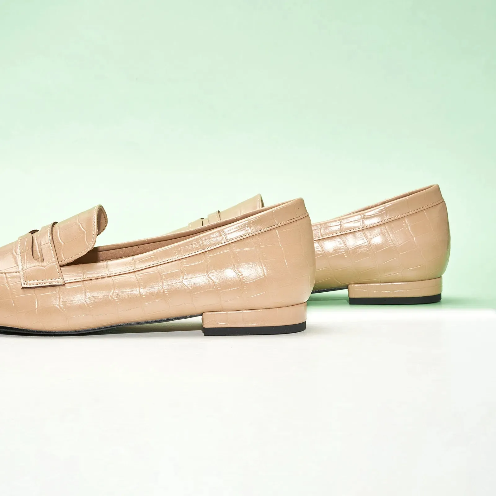 Crozzling Penny Loafers (Finoa)