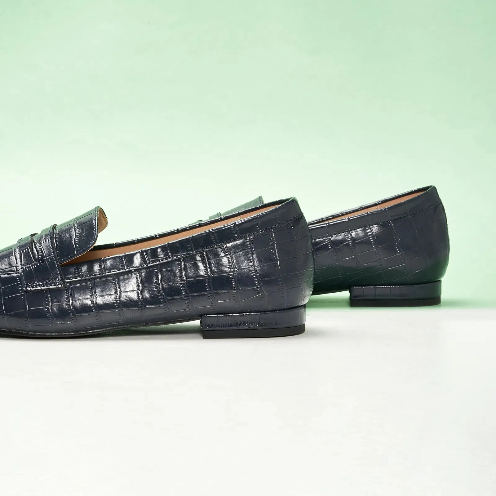 Crozzling Penny Loafers (Finoa)