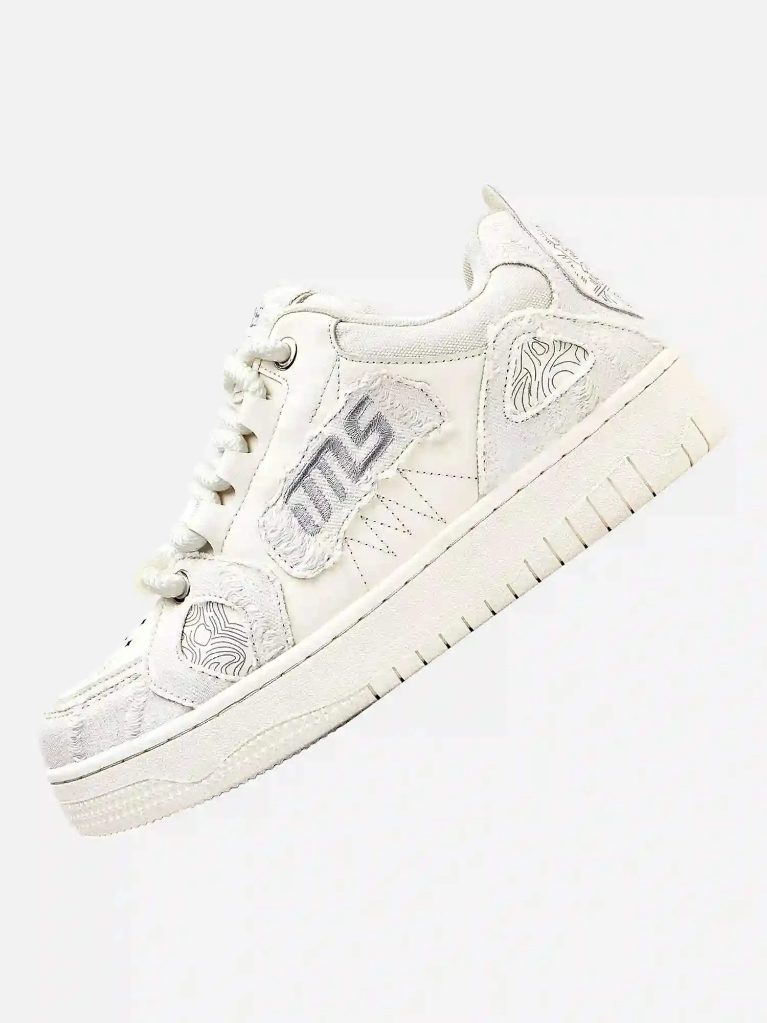 Disguisen American Trendy Embroidered Letter Sneakers
