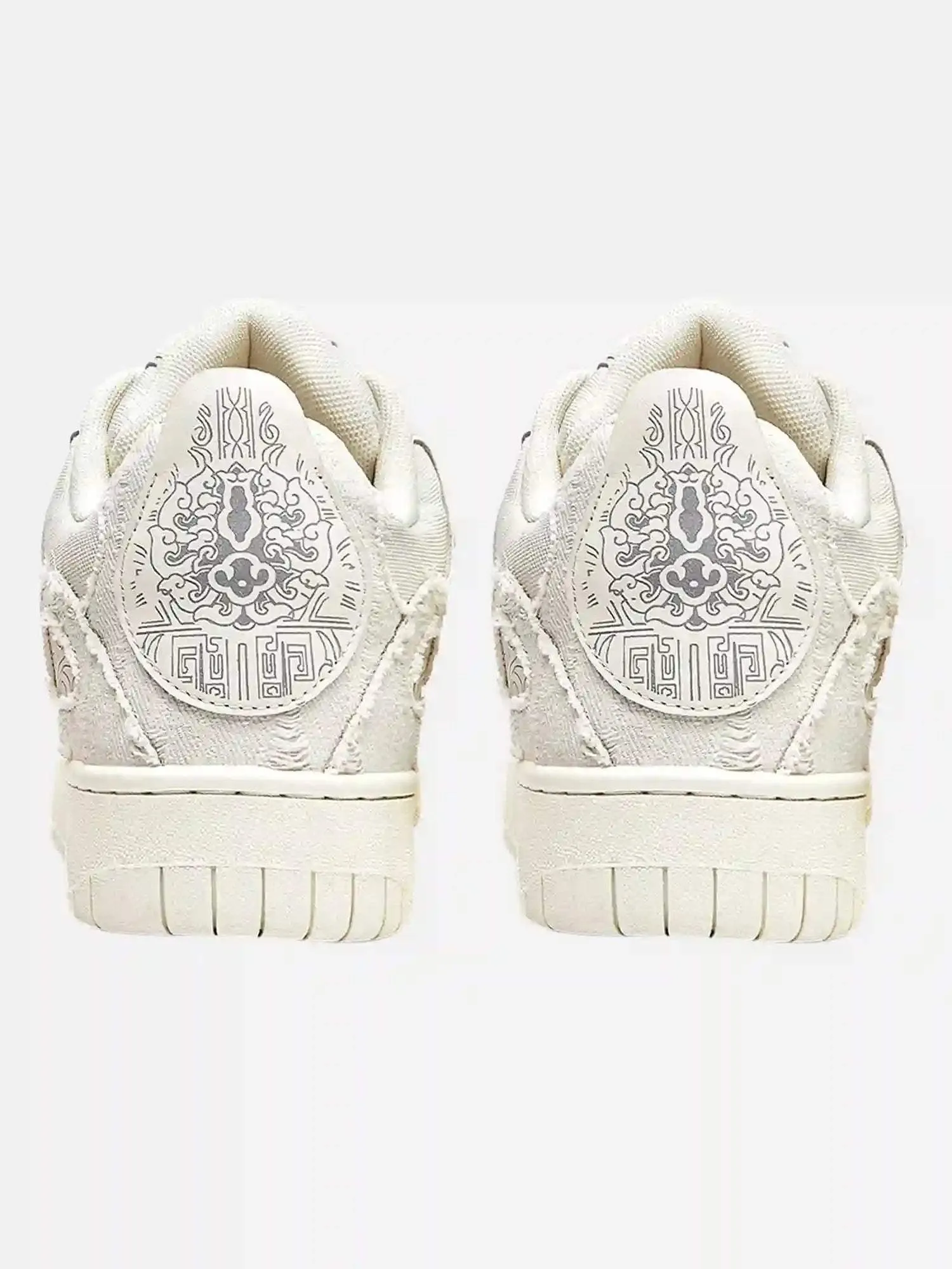 Disguisen American Trendy Embroidered Letter Sneakers