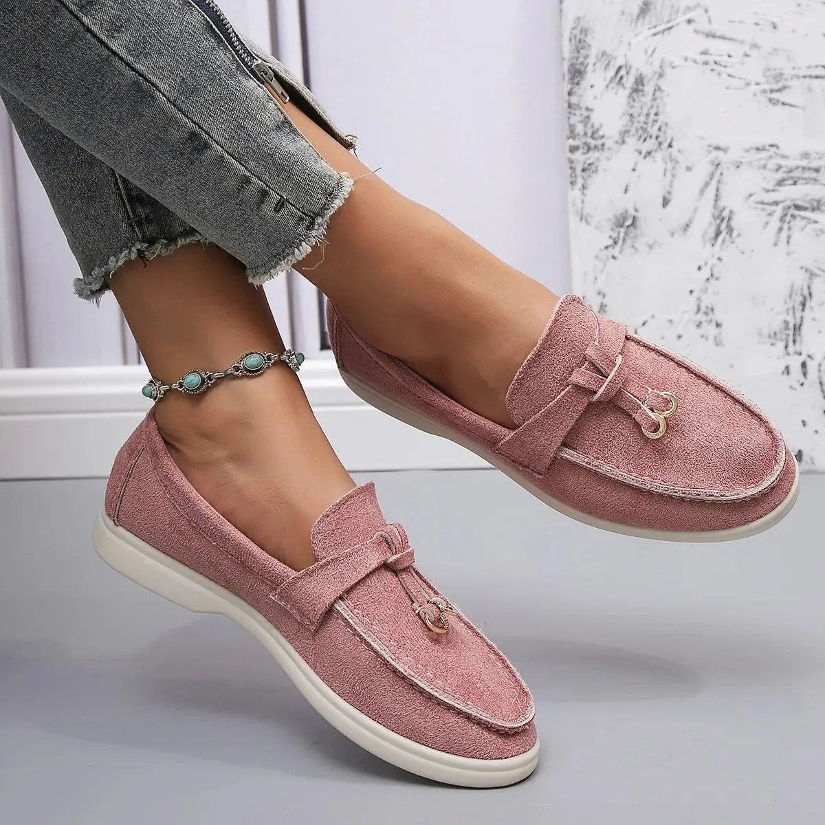 Pendant Decor Flat Loafers