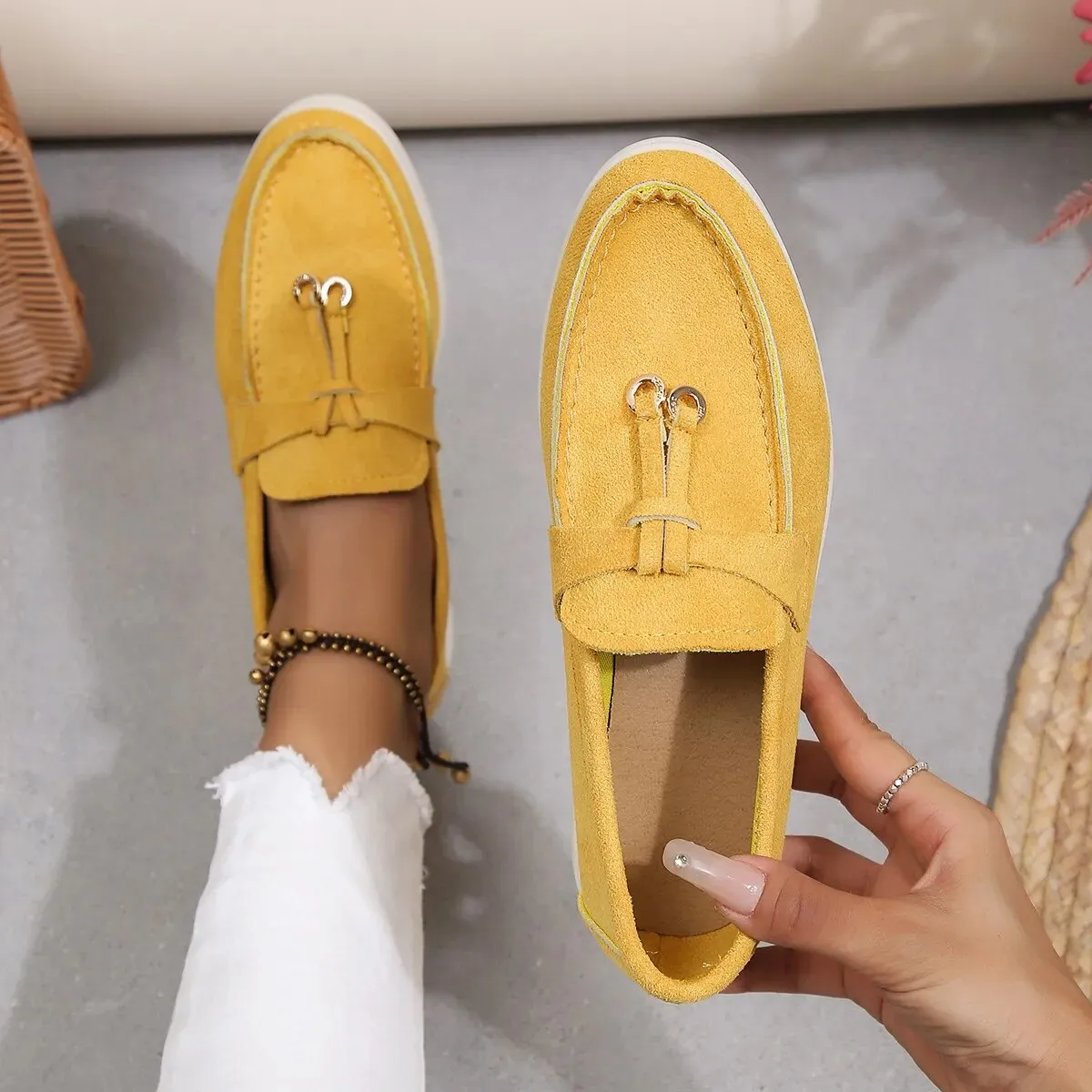 Pendant Decor Flat Loafers