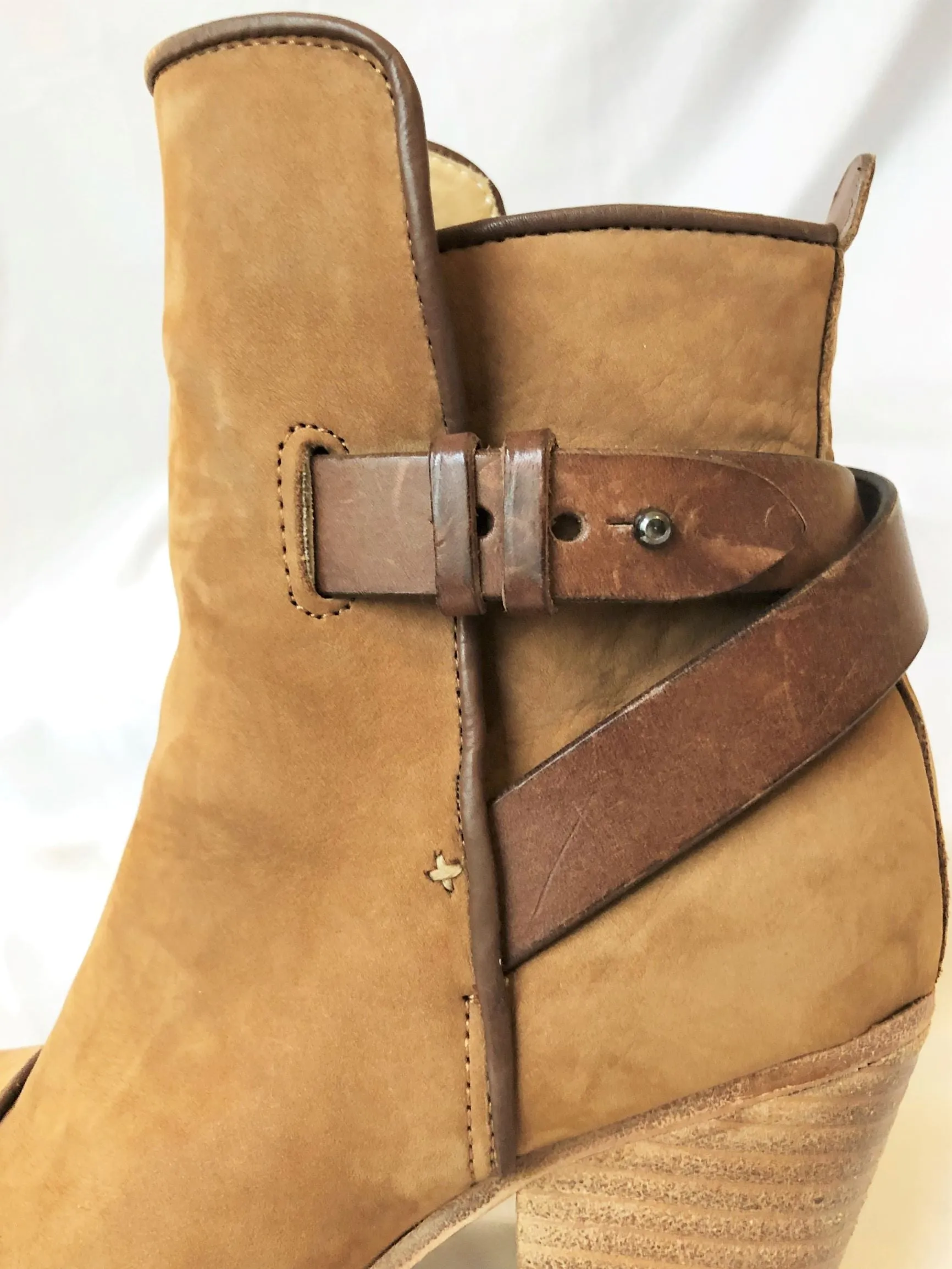 Rag & Bone Size 5 Kinsey Tan Suede Boots